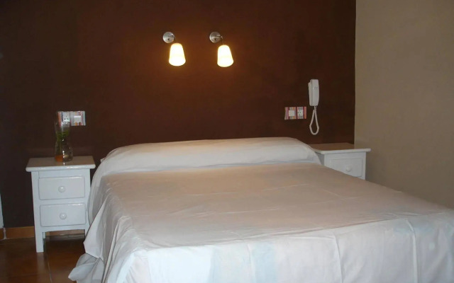 Hostal Arias