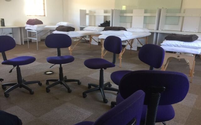 Cherry Country Lodge