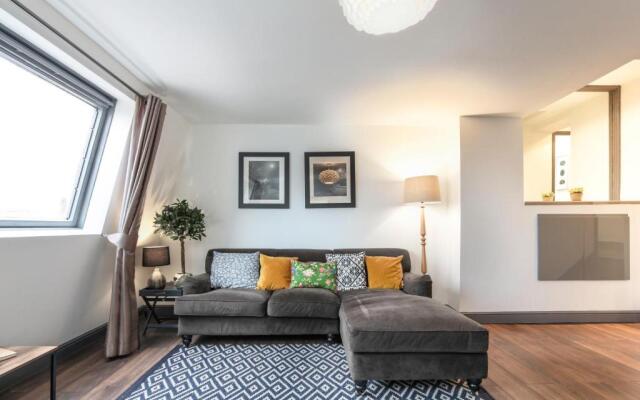 The Penthouses, 8 Albion Mews