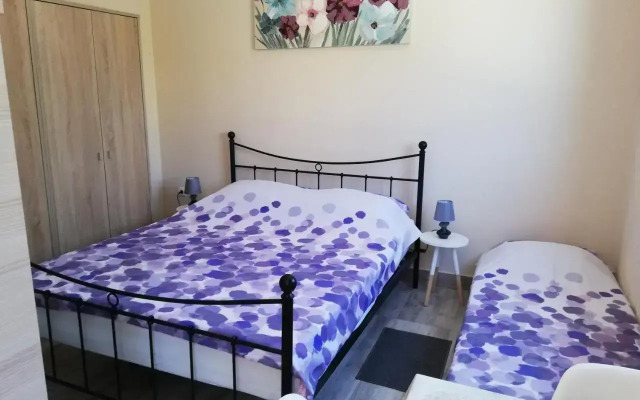 Studio apartman Palmira