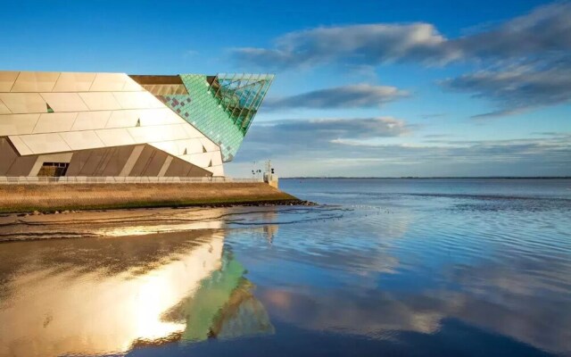 Platform City Studio Apartment