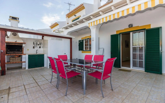 Villa Engiadina by ALGARVEMANTA