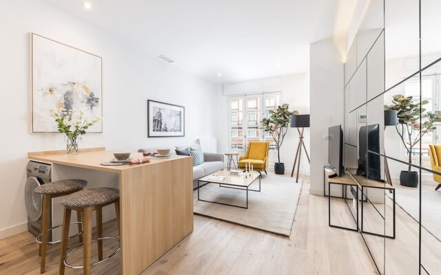 Home Club Gran Via Apartments