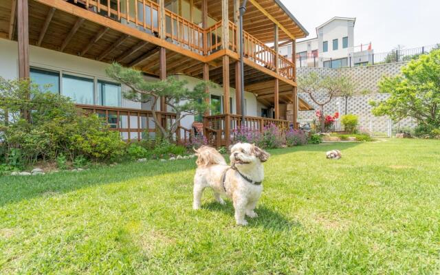 Gapyeong Art Pension