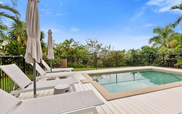Cove Retreat - Kid Pet and Pool Paradise