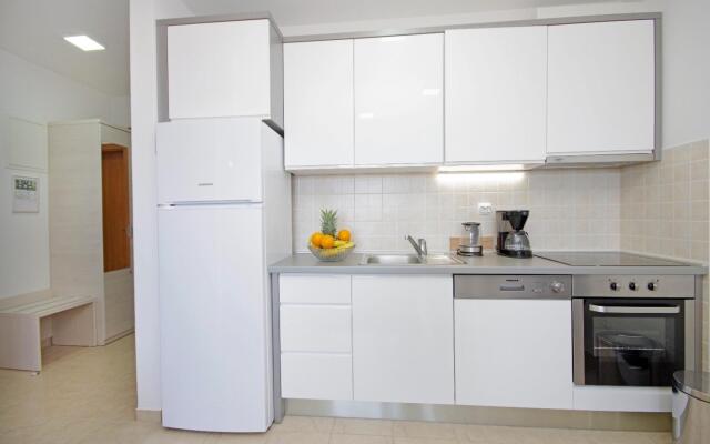 Brki - 350 M From Beach - A1 Mate (4+1)