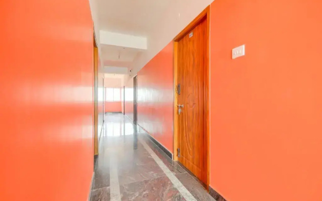 The Grand Plaza Hotel by OYO Rooms