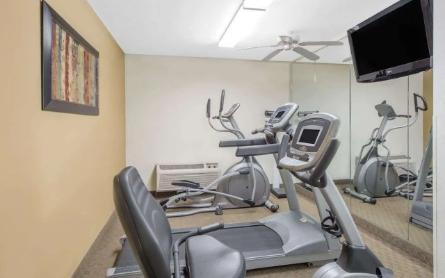 Holiday Inn Express Litchfield