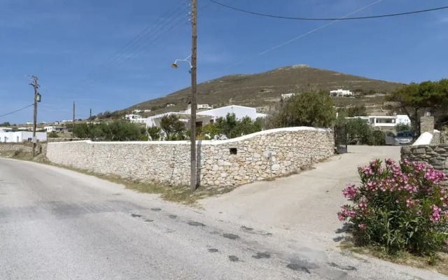 Theodora s Suite in Agios Charalampos