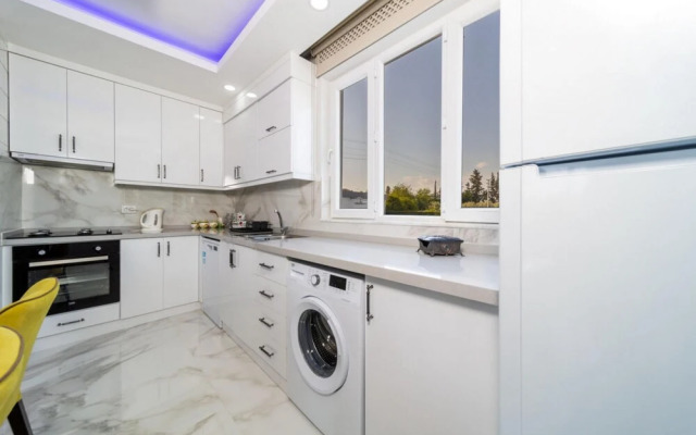 Marvelous Conservative Villa in Muratpasa