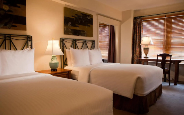 Hotel Lombardy
