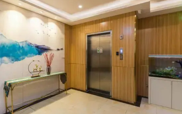 Longchen Holiday Inn (Shanghai Ruijin Hospital Yongjia Road Branch)