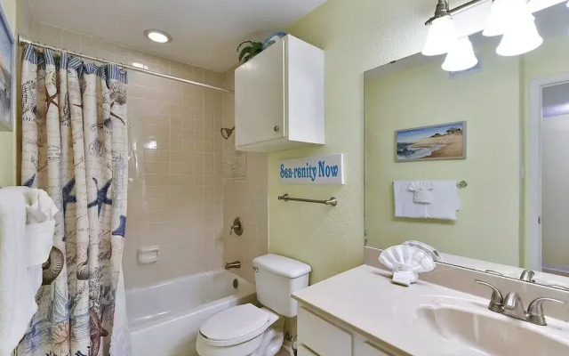 Seascape 2301 2 Bedroom Condo by RedAwning
