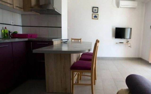 Apartment Zrinka in Starigrad Paklenica with terrace and seaview