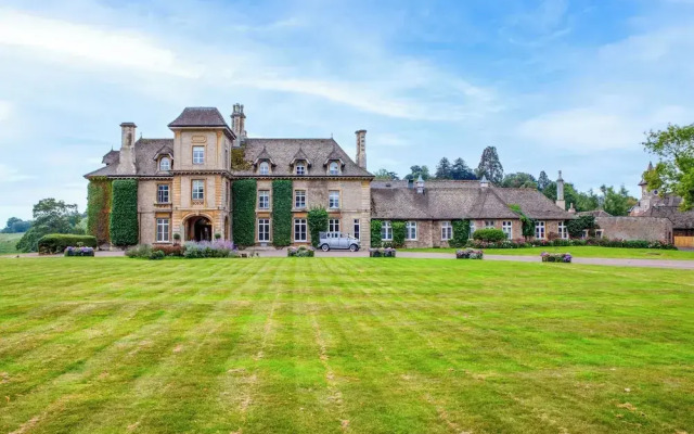 Eastwood Park Country House
