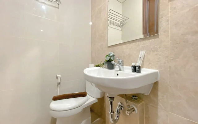 Compact And Homey Studio Apartment At Transpark Cibubur