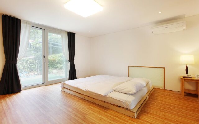 Lavenders Pension (Pet friendly)