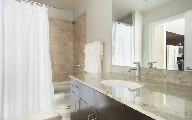 Desirable Midtown Suites by Sonder