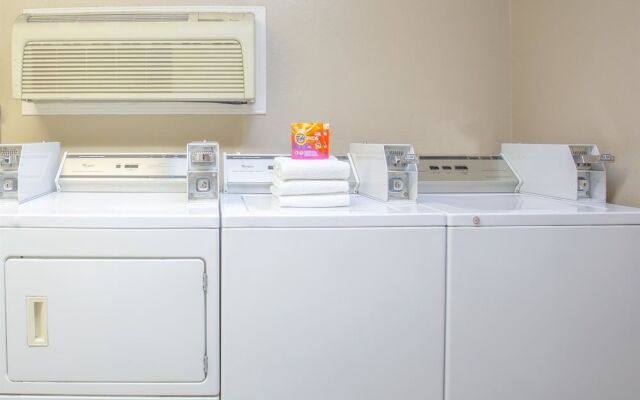 Baymont by Wyndham Phoenix I-10 near 51st Ave