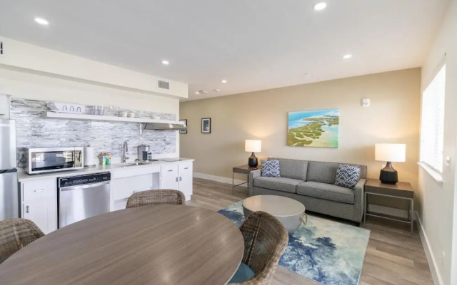 Sugarloaf Key Hotel at KOA Resort