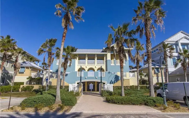 Camelot - Seven Bedroom Home