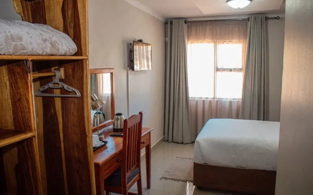 The Chobe Inn