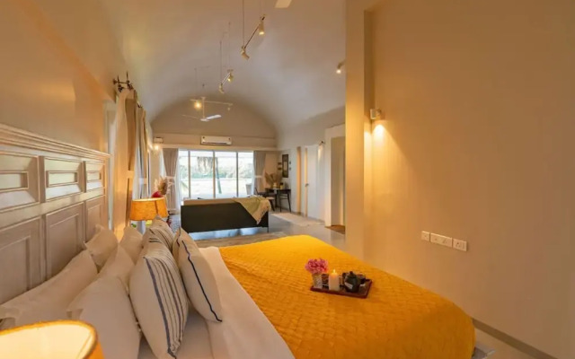 Legacy by Hireavilla -5br w Private Pool in Siolim