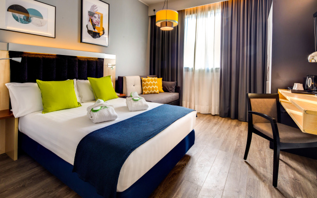 Отель Holiday Inn Bologna Fiera