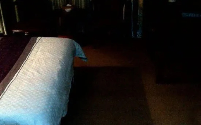 Zixing Dada Business Hotel