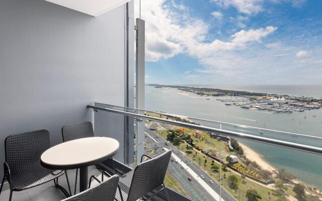 Meriton Suites Southport, Gold Coast