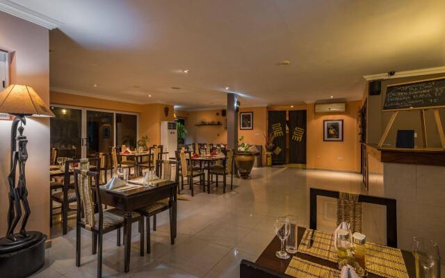 Midindi Hotel