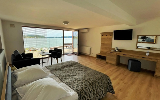 Hotel Robert's Port