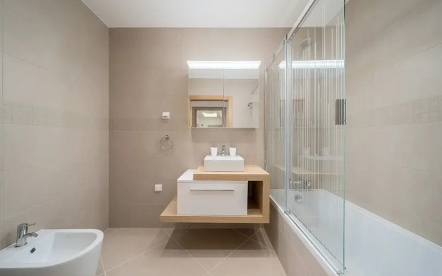 Lagos Modern 2 With Pool by Homing