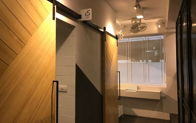 Bed One Block Hostel