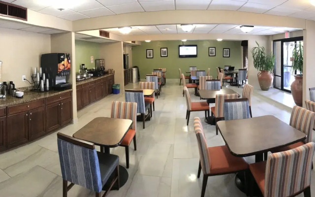 Best Western Plus Tempe by the Mall