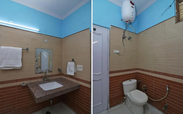 The Rock Residency by OYO Rooms