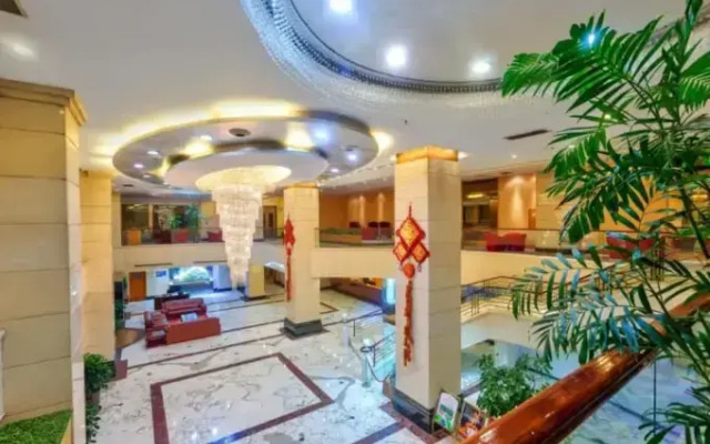 Bolt Hotel