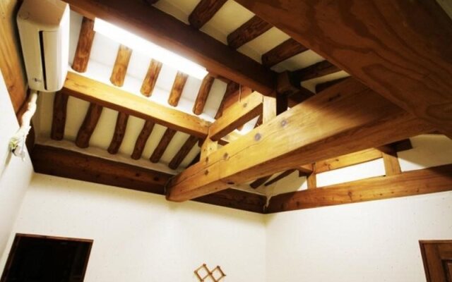 Ohbok Hanok Guesthouse 2
