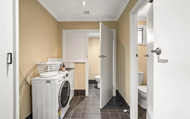 Eagle Bay Beach House