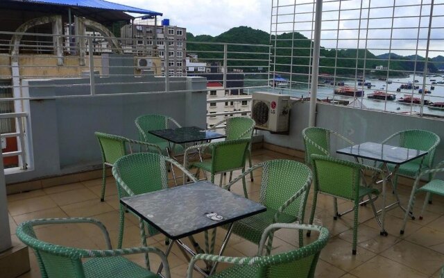 Cat Ba Family Hotel