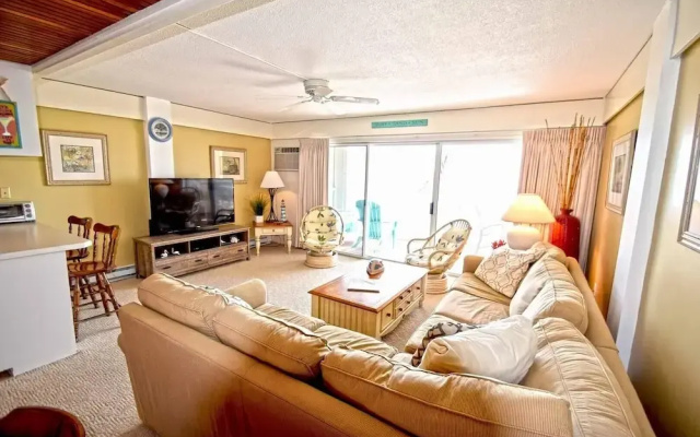 Beachmark 3d 1 Bedroom Condo by RedAwning