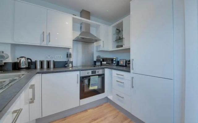 Elegant Shire House Apartment