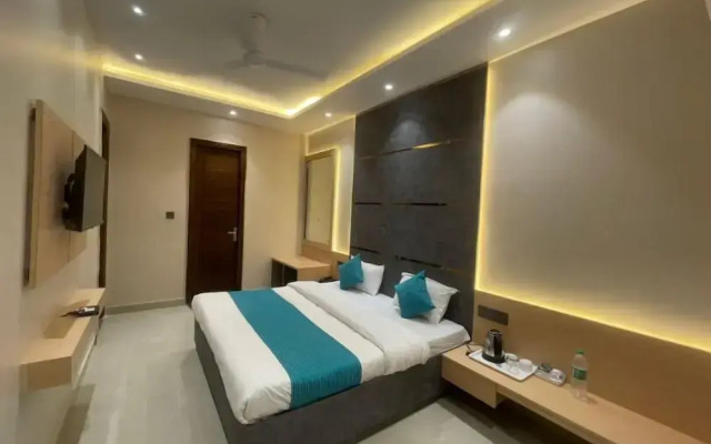 Moti Mahal Inn