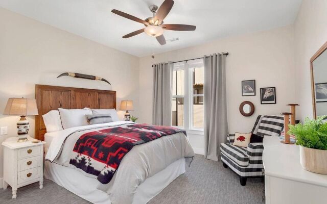 Harribo Townhome - Walk Everywhere - Downtown Fay