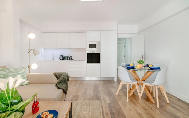 Lisbon Stay at Santo António Flat