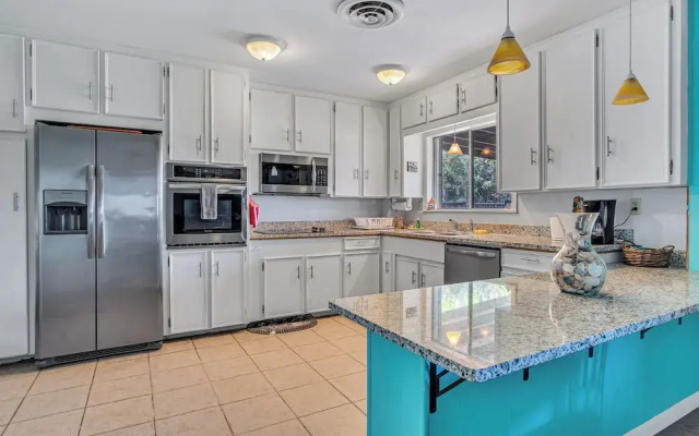 Elv1224-paradise Retreat