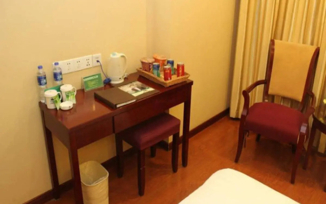 GreenTree Inn Jiangsu Wuxi Huishan Avenue Gaoli Motor City Express Hotel – Guest Rooms – Wuxi