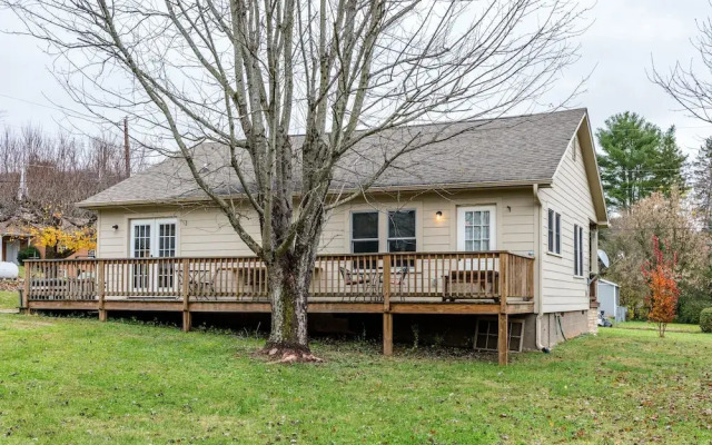 205 Kerlee Heights Home
