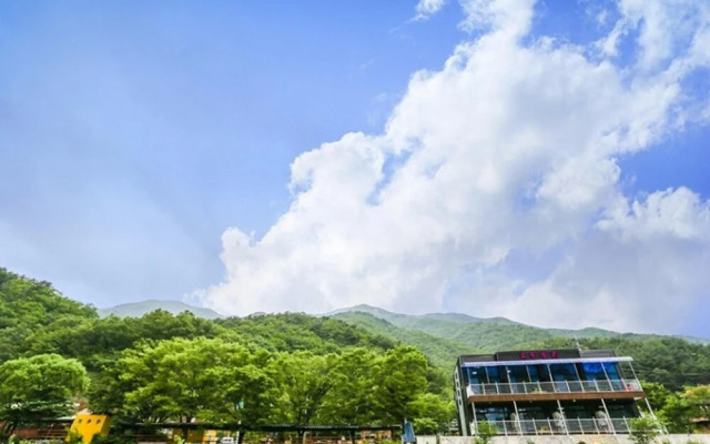 Yangsan Doyeon Valley Pension