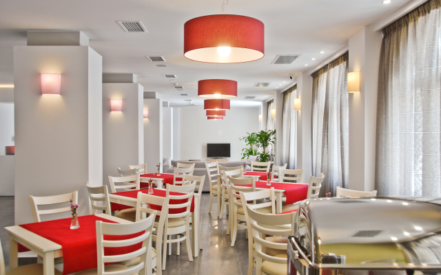 Xenia Hotel